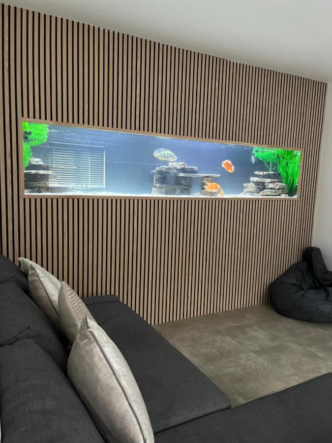 Terfyn Hall Aquarium Apartment 1 Prestatyn Buitenkant foto